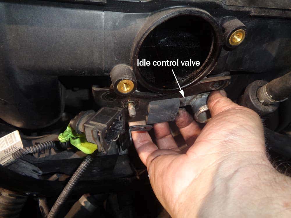 See U2872 repair manual